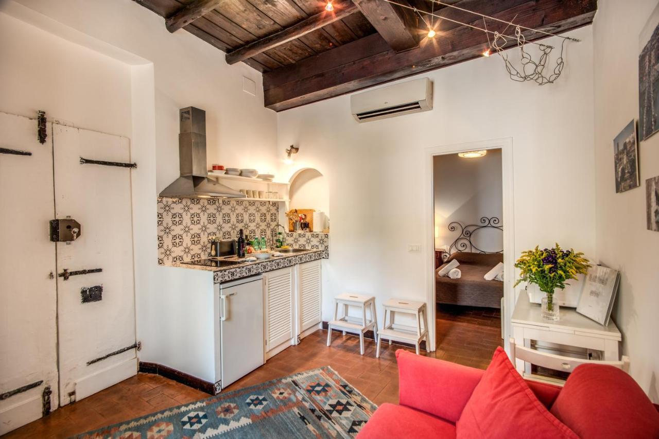 Lovely Flat In The Heart Of Trastevere Roma Eksteriør bilde