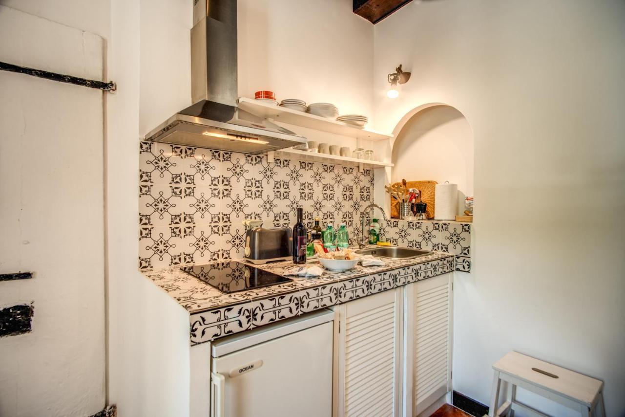 Lovely Flat In The Heart Of Trastevere Roma Eksteriør bilde