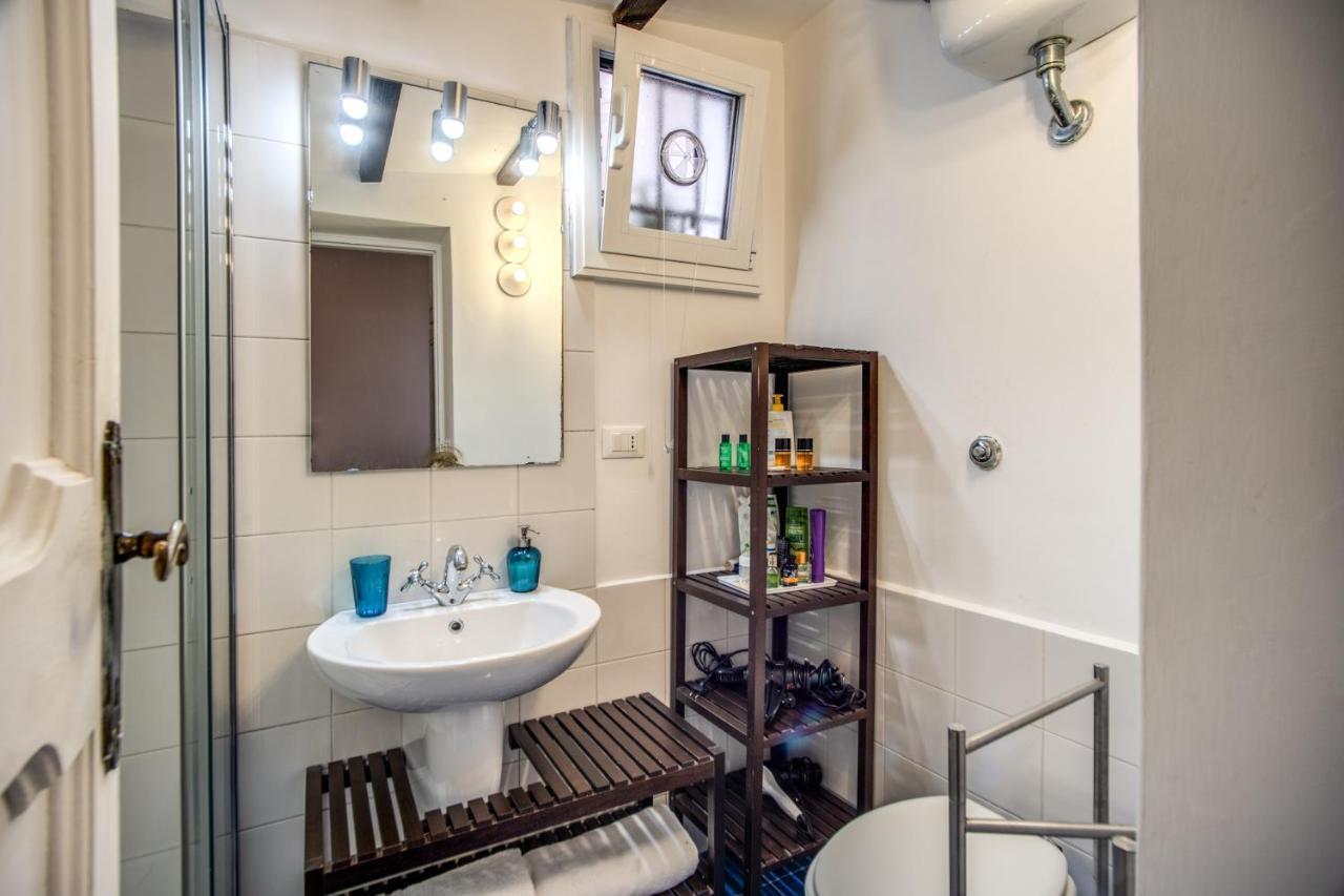 Lovely Flat In The Heart Of Trastevere Roma Eksteriør bilde